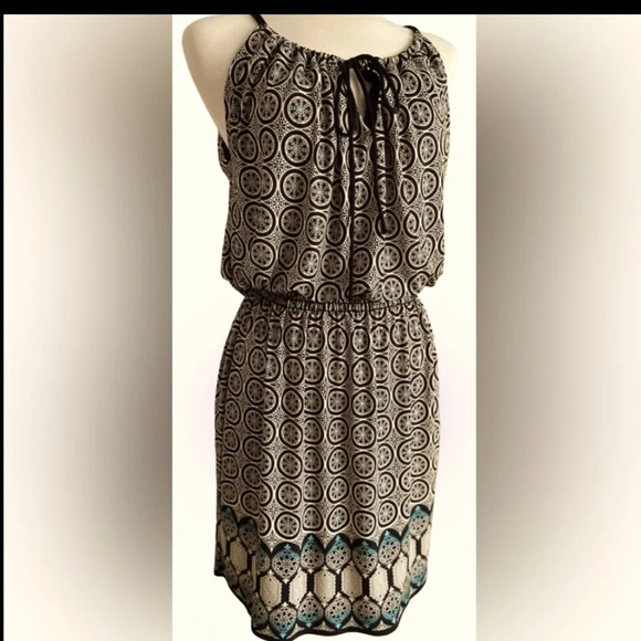 Max Studio Geo prints elastic waist spaghetti sleeves dress Sz Small - Picture 11 of 11